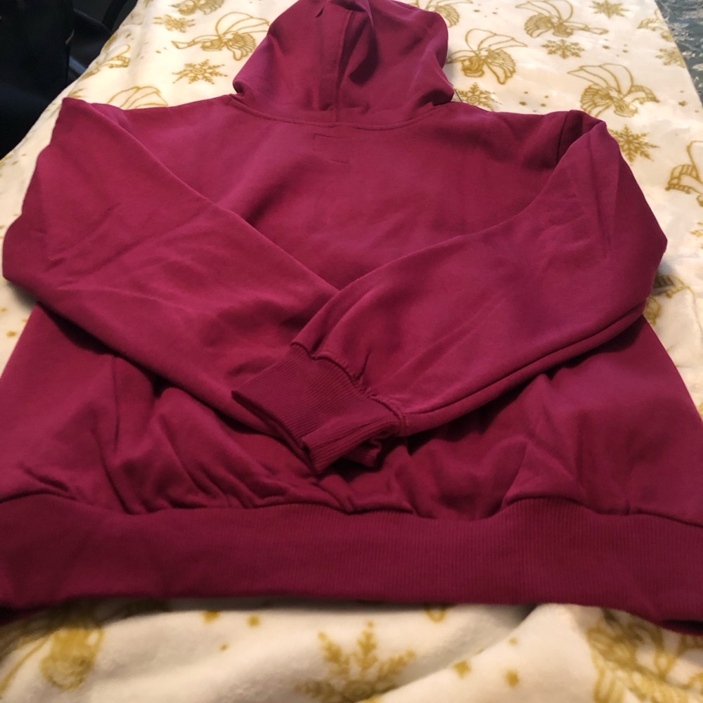 Levi's Kids Maroon Hoodie with Peace Sign (Raspberry Radiance)
10/12 - Picture 3 of 5